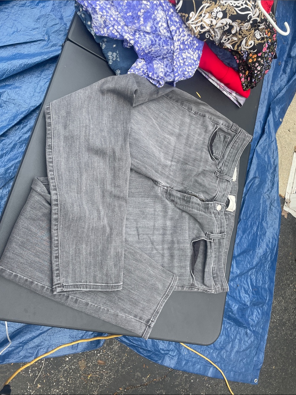 Universal Thread Grey Denim high rise skinny